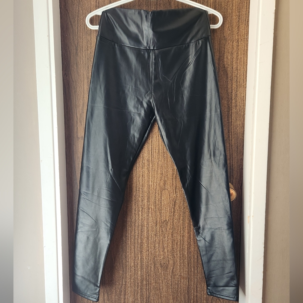 Tagoo Faux Leather Leggings Bnwt